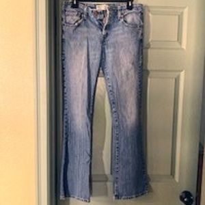 Levis Superlow 518 Boot Cut Size 5M
